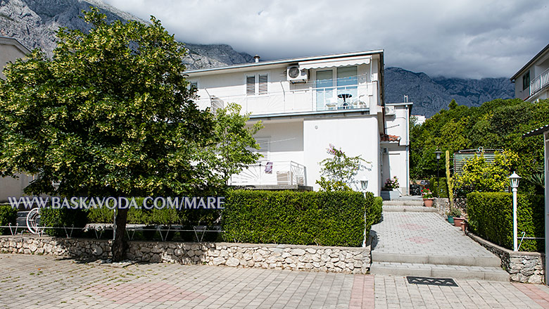 Apartments Mare Granić, Baška Voda - house