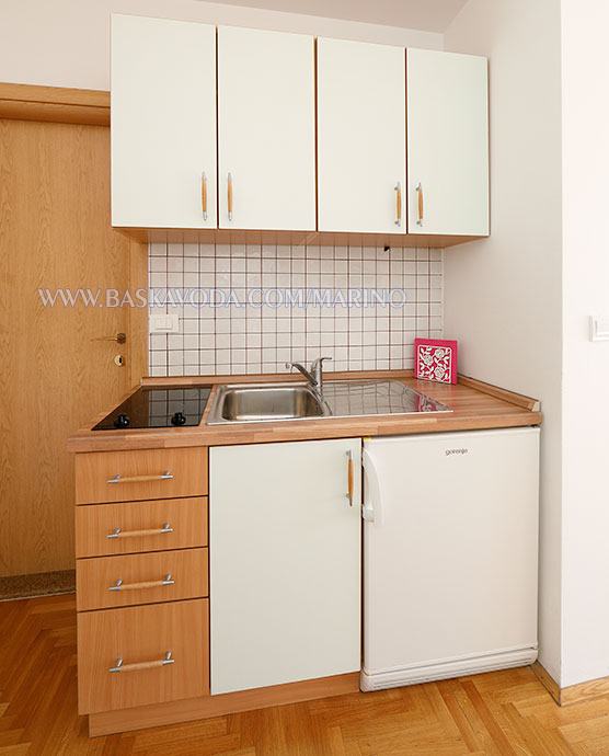 Apartments Marino, Baška Voda - kitchen