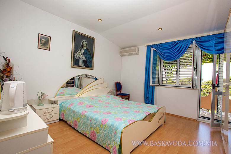 apartments Mia, Baška Voda - bedroom