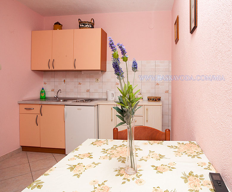 apartments Mia, Baška Voda - dining room