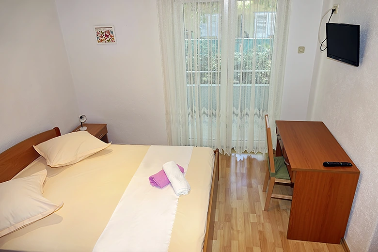 Apartments Roza, Baška Voda - bedroom