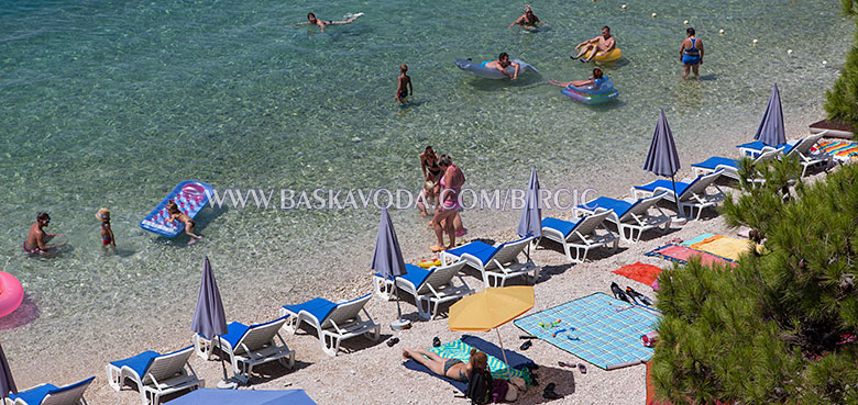 Baška Voda - beach outside village center, more peace and space