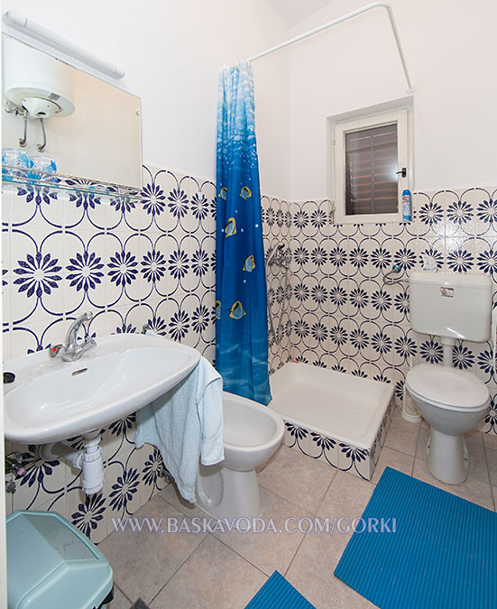 Apartments Gorki Staničić, Baška Voda - bathroom