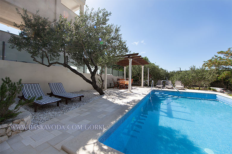 Apartments Gorki Staničić, Baška Voda - swimming pool