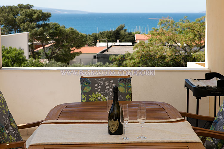 Apartments Gorki Staničić, Baška Voda - terrace with sea view