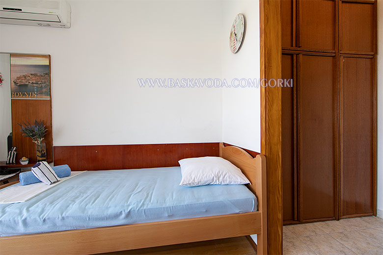 Apartments Gorki Staničić, Baška Voda - bedroom