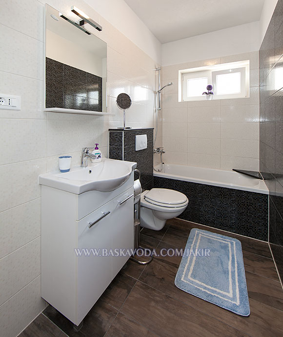 Apartments Jakir, Baška Voda - bathroom