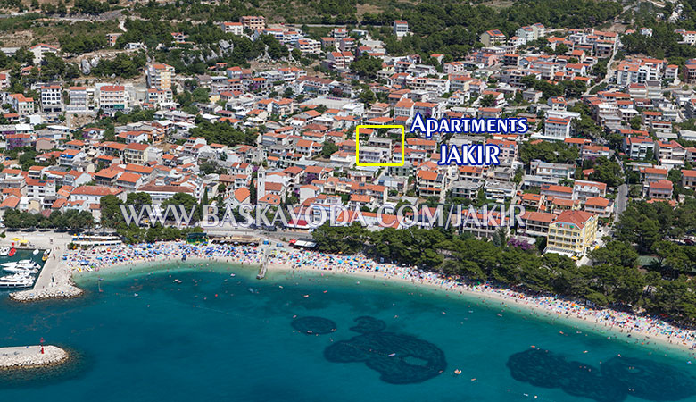 Apartments Mate & Ančica Jakir, Baška Voda - aerial position of house