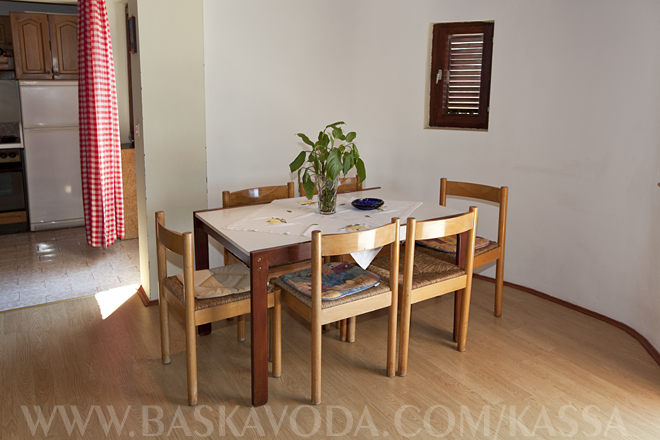 dinning table