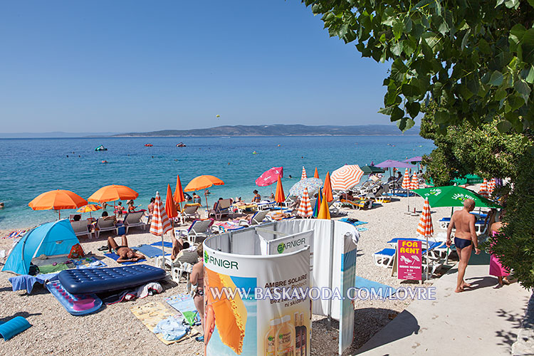 Baška Voda - beach in summer