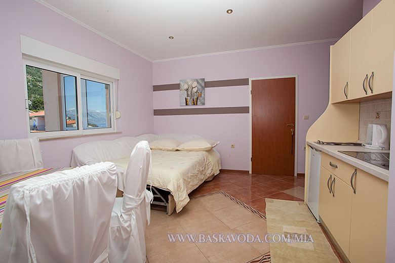 Apartments Mia Topić, Baška Voda - bedroom