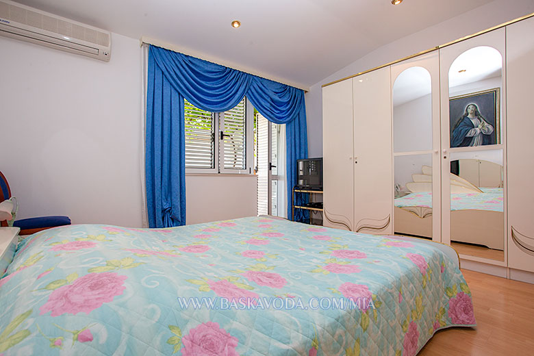 apartments Mia, Baška Voda - bedroom