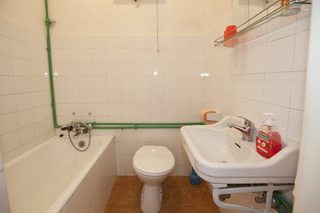 bathroom - Badenzimmer