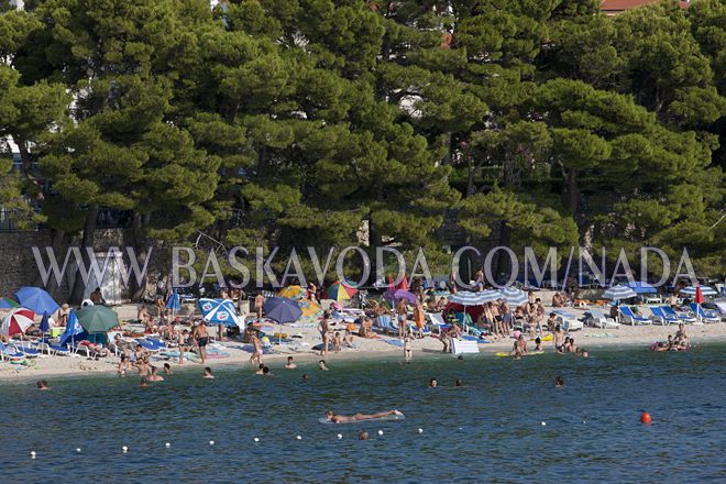 shadow everywhere on Baska Voda beaches