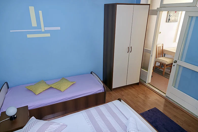 Apartments Roza, Baška Voda - bedroom