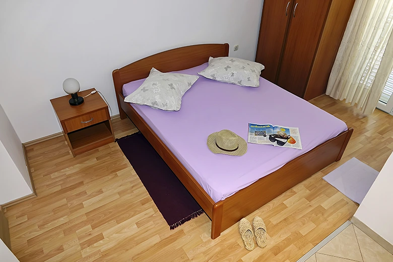 Apartments Roza, Baška Voda - bedroom