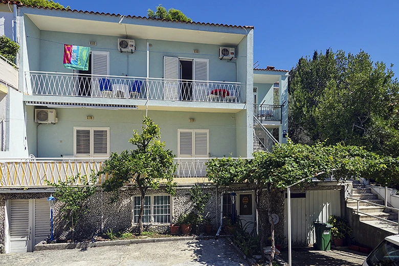 Apartments Roza, Baška Voda, house