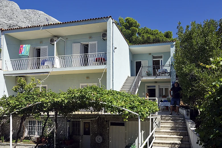 Apartments Roza, Baška Voda, house