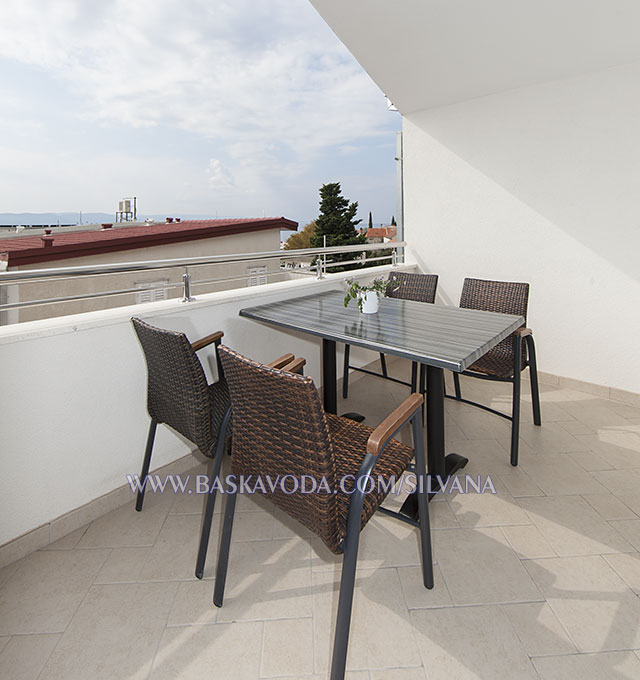 balcony with sea view